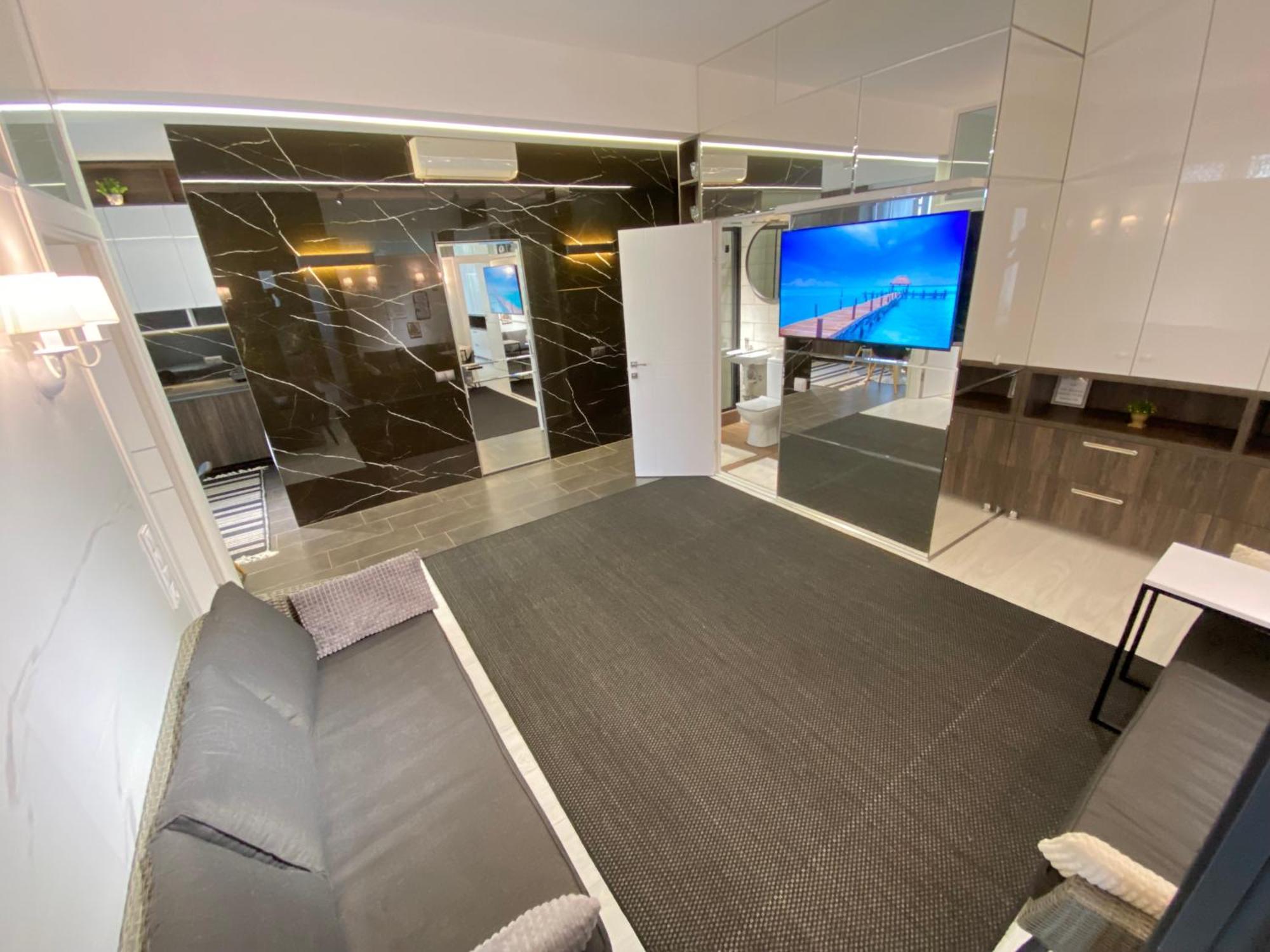 Rentnow Modern Business Apartment With 3 Bedrooms In Centre Chisinau Exterior photo