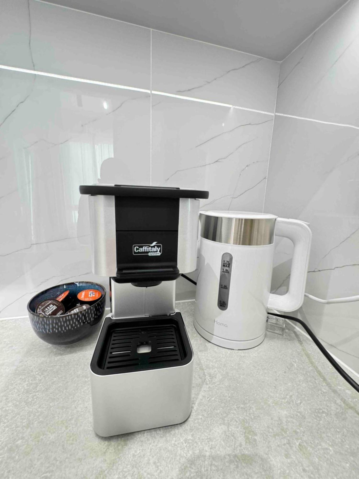 Rentnow Modern Business Apartment With 3 Bedrooms In Centre Chisinau Exterior photo